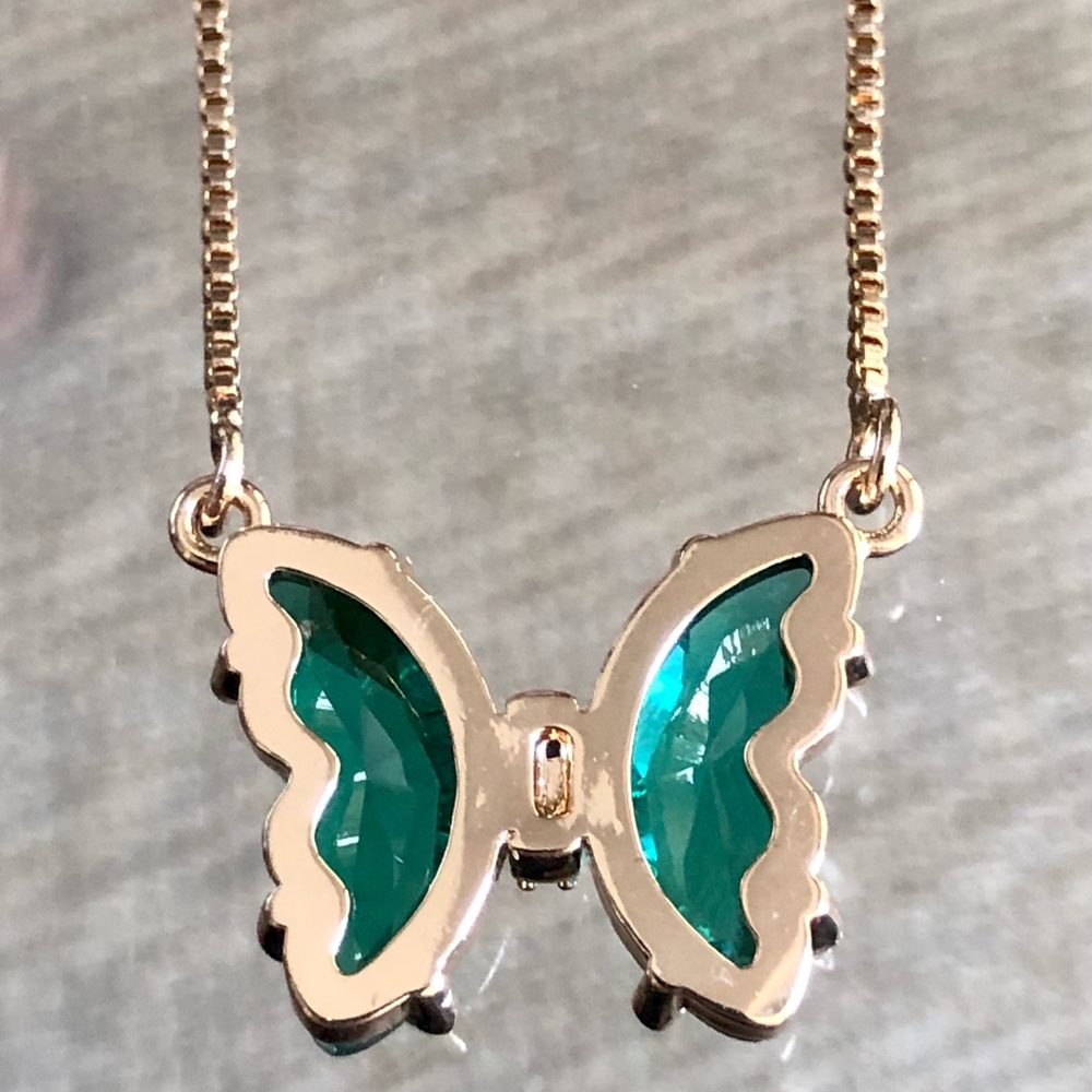 18kt Gold Plated Green Emerald Butterfly Pendant Necklace - Picture 6 of 8